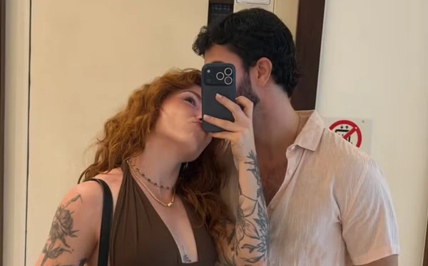 O ator Leo Bittencourt e a repórter Mariana Lo Turco