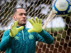 Imagem - Bahia acerta contratação do goleiro Léo Vieira, da Chapecoense, após lesão de Ronaldo