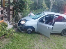 Imagem - Médico atropela oito pessoas e invade casa para matar irmão a pauladas