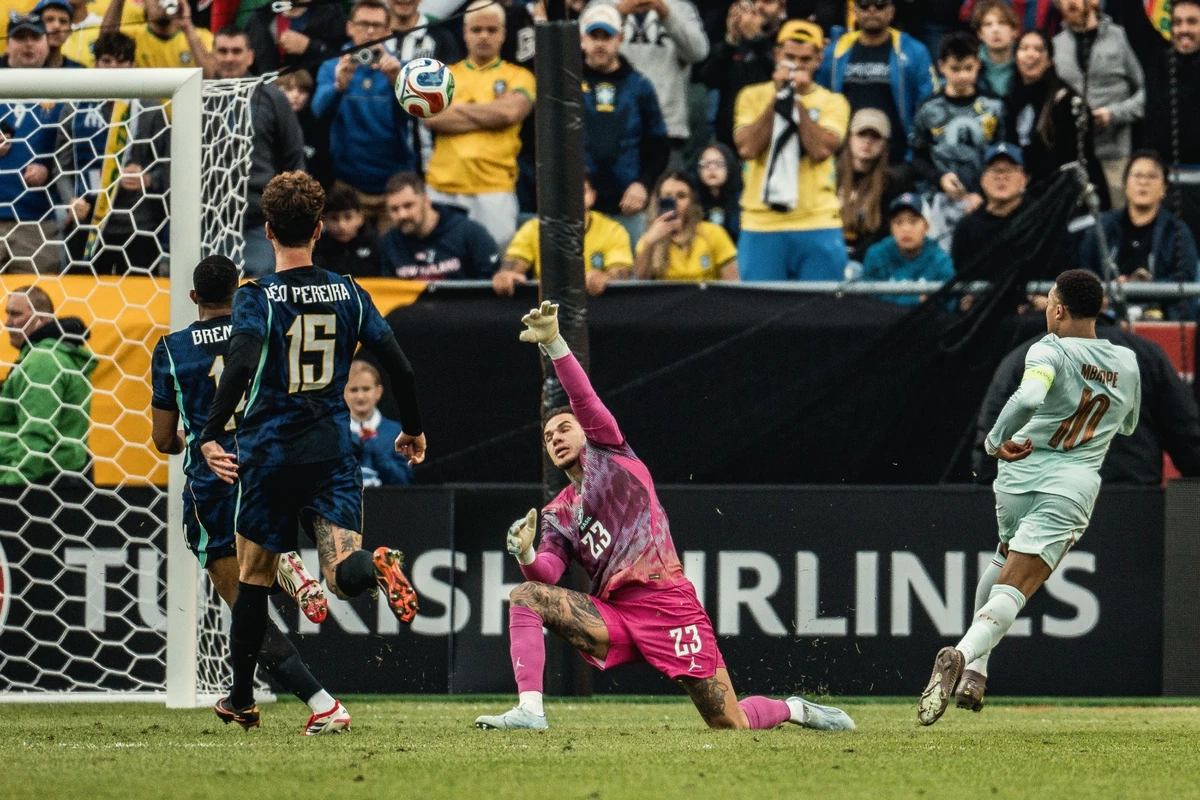 Brasil foi derrotado pela França por 2x1 