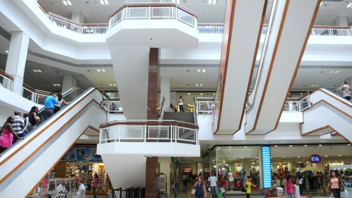 Briga aconteceu na Praça de Alimentação do shopping