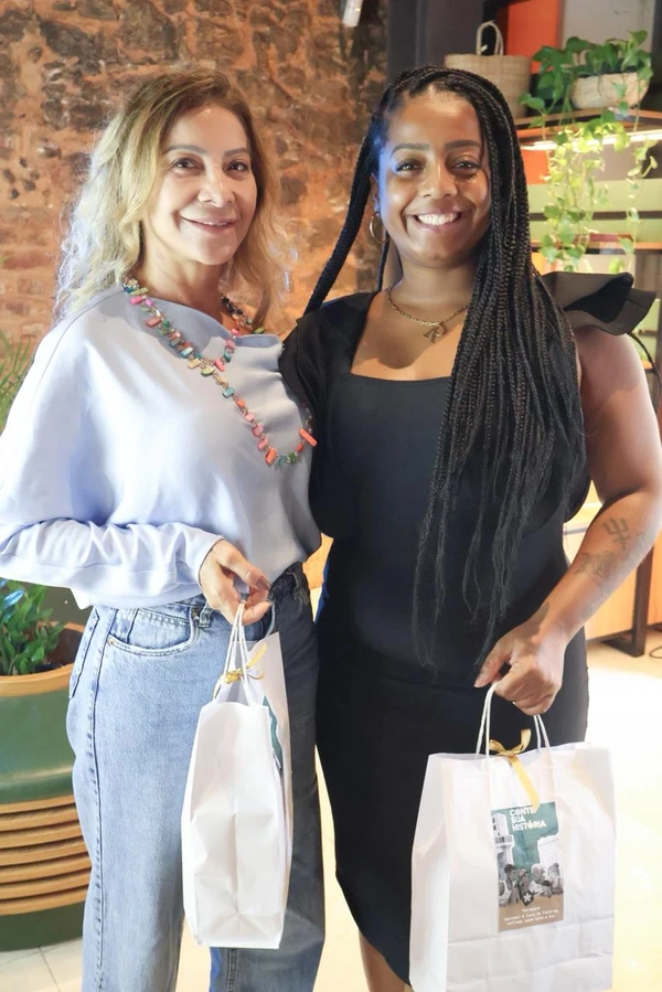 Ana Cristina Vieira e a filha, Ana Regina Machado por Leone Serafim