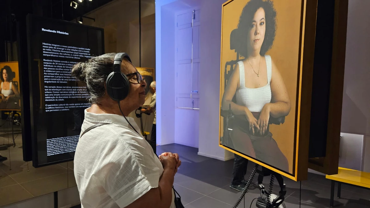 Vencedores do concurso durante passeio na Casa das Histórias de Salvador por Ana Paula Lacerda/CORREIO