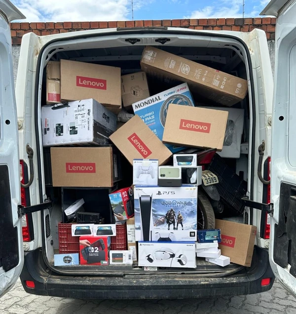 Motorista é preso por desvio de compras online na Bahia por Divulgação