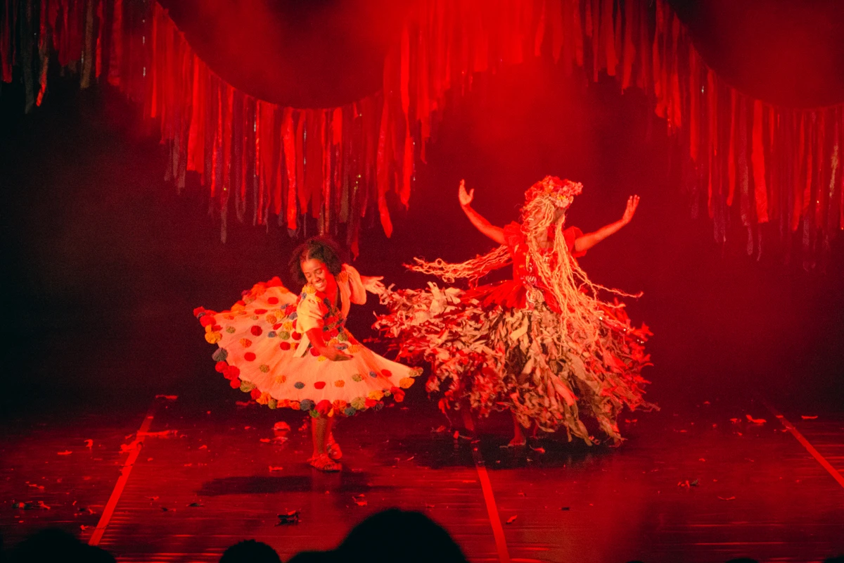 Peça Infinito por Isabela Bugmann