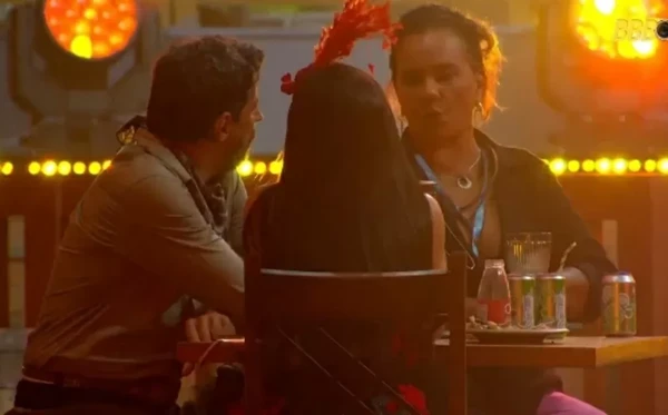 Solange em conversa durante a Festa do Líder