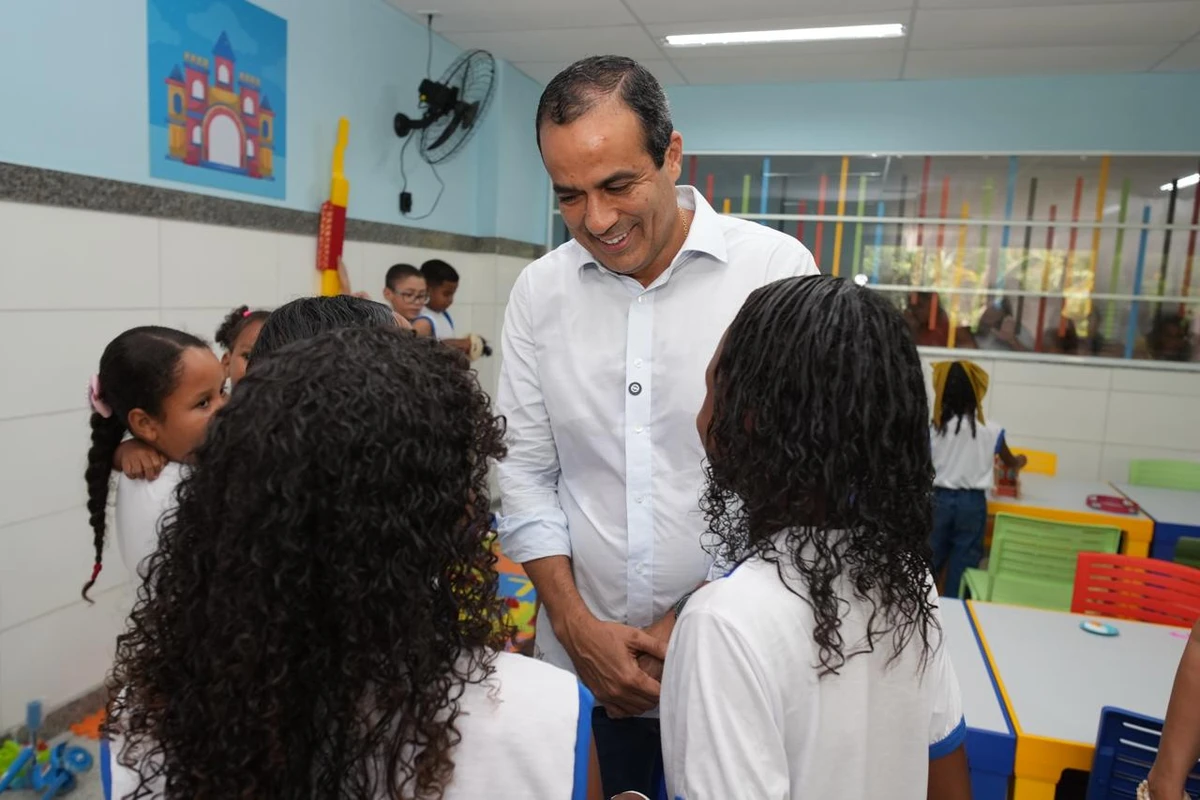 Ato de entrega de nova escola municipal em Salvador por Betto Jr./ Secom PMS
