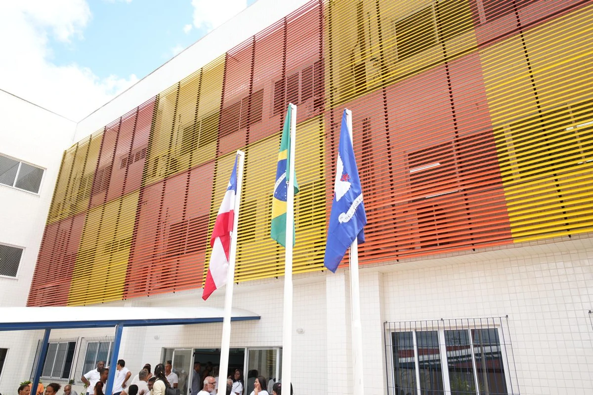 Ato de entrega de nova escola municipal em Salvador por Betto Jr./ Secom PMS