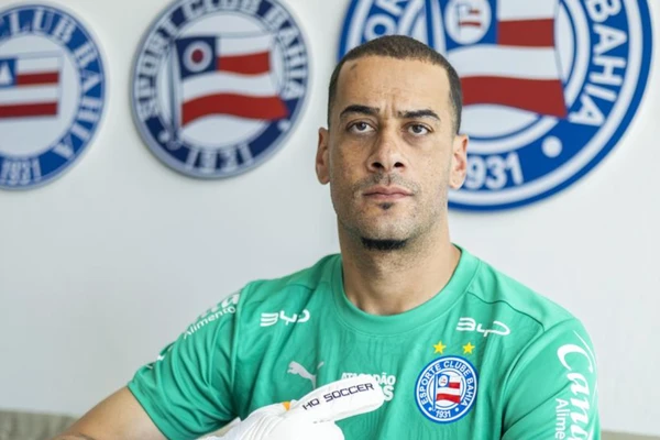 Bahia anunciou a contratação do goleiro Léo Vieira 