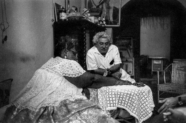 Confira momentos marcantes de Arlete Soares por Acervo Arlete Soares