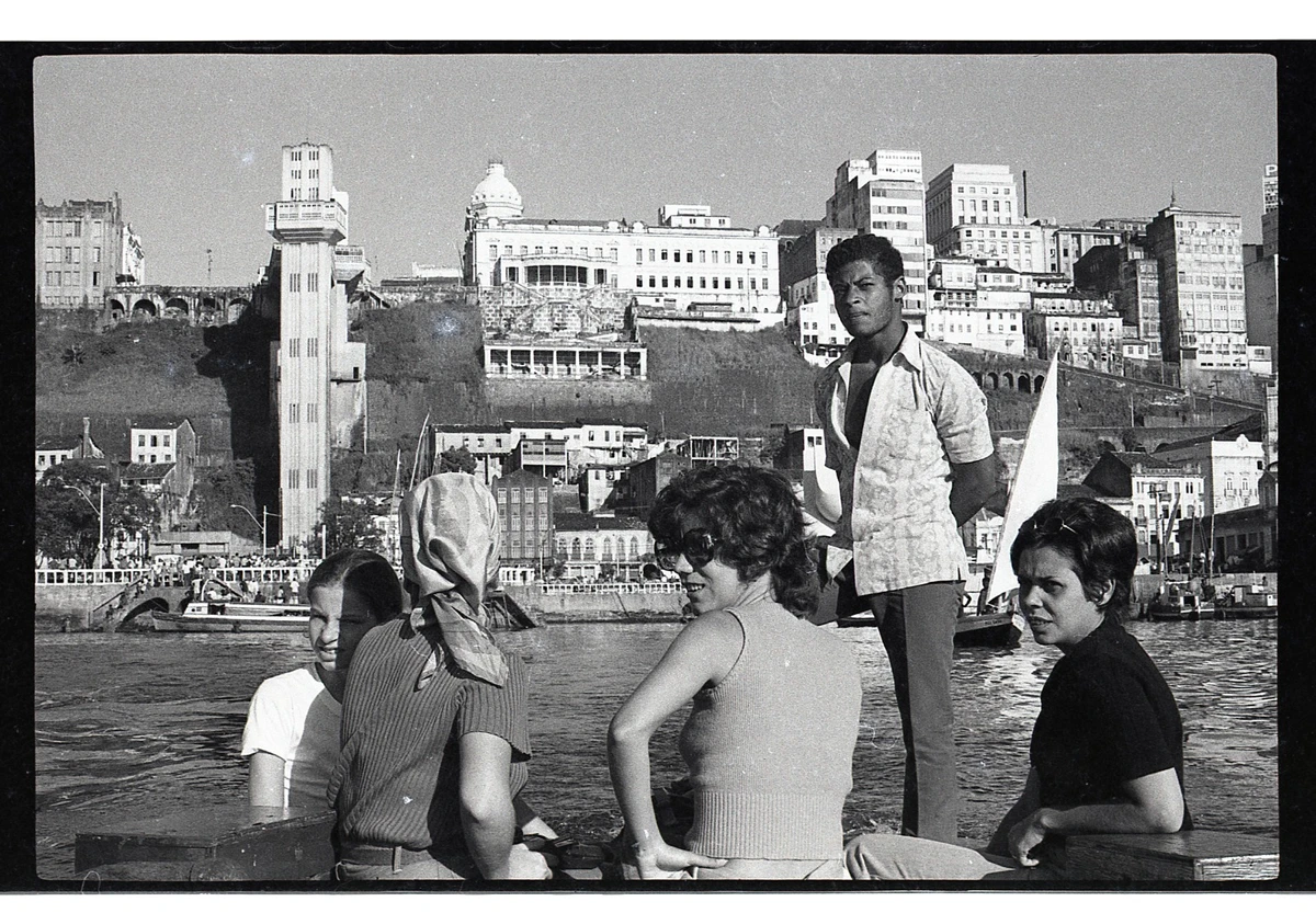 Confira momentos marcantes de Arlete Soares por Acervo Arlete Soares