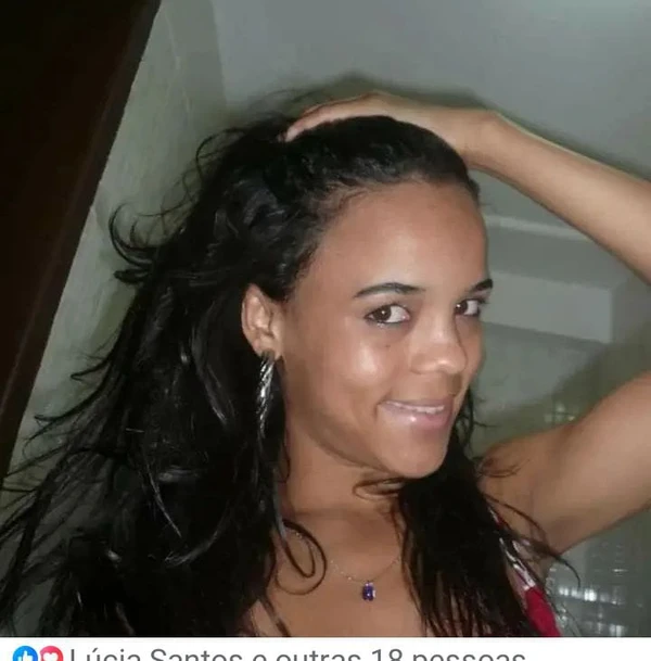 Ex-PM vai a júri por tentar matar a namorada  