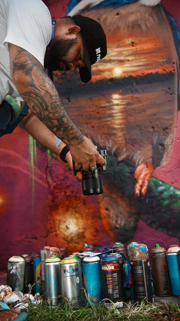 Nesta sexta-feira (27), festival contou com vivência coletiva de arte e graffiti na sede do Coletivo Musas por Arivaldo Publio/Divulgação