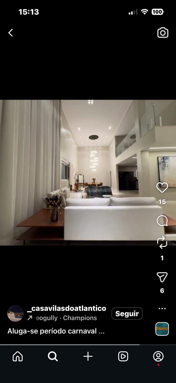 Picape do Corpo de Bombeiros é usada na obra da casa de ex-comandante da corporação por Redes sociais