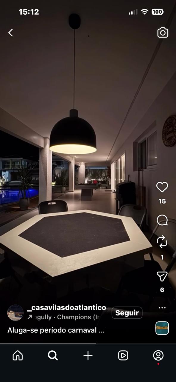 Picape do Corpo de Bombeiros é usada na obra da casa de ex-comandante da corporação por Redes sociais