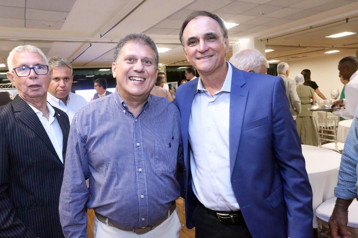 Sociedade de Amigos da Marinha e Associação Náutica da Bahia promovem jantar com Palestra Magna de Aleixo Belov no Yacht Clube por Edgar de Souza (@edgardesouza_realtime)