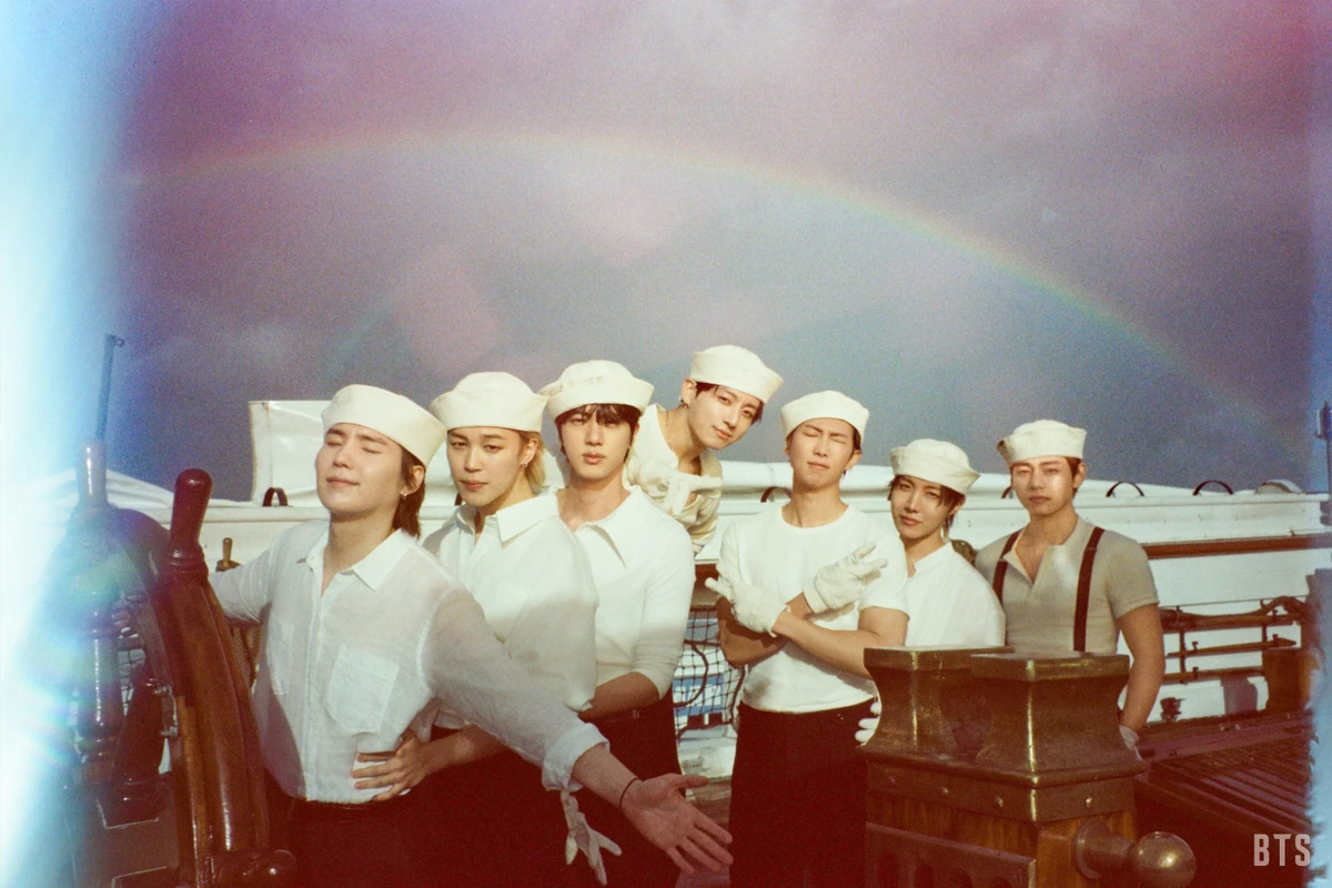 BTS no MV de Swim por Reprodução