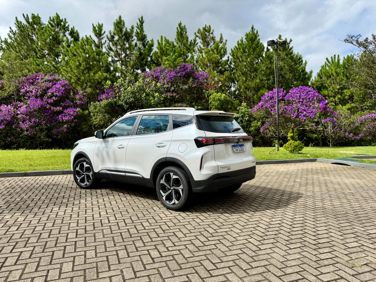 O bagageiro do SUV tem capacidade para 340 litros