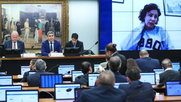 Do plenário ao centro da crise: Carla Zambelli passa de protagonista política a figura central de um caso que ultrapassa fronteiras e ganha dimensão internacional por Lula Marques, Agência Brasil