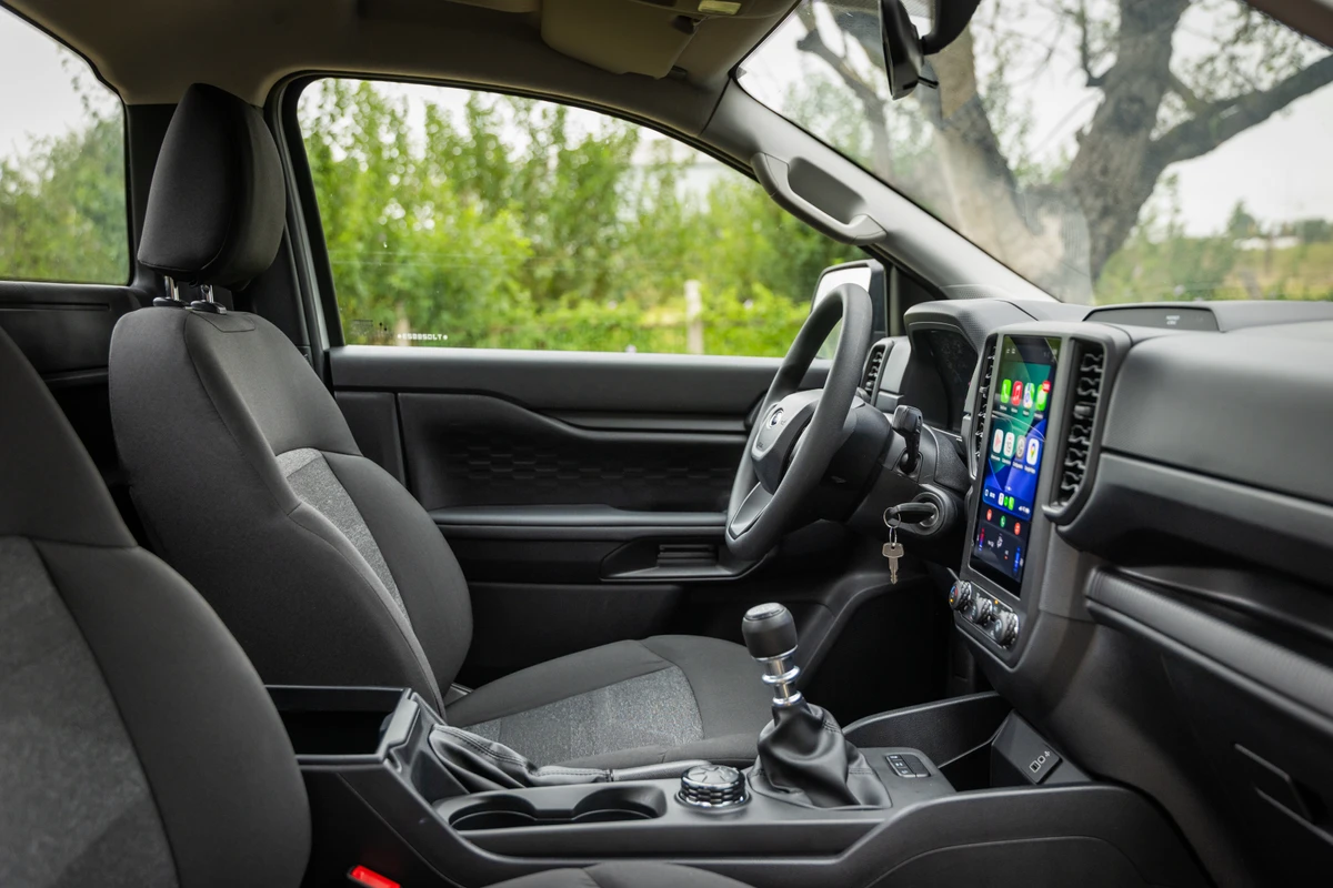 O volante tem regulagem de altura e profundidade por Divulgação