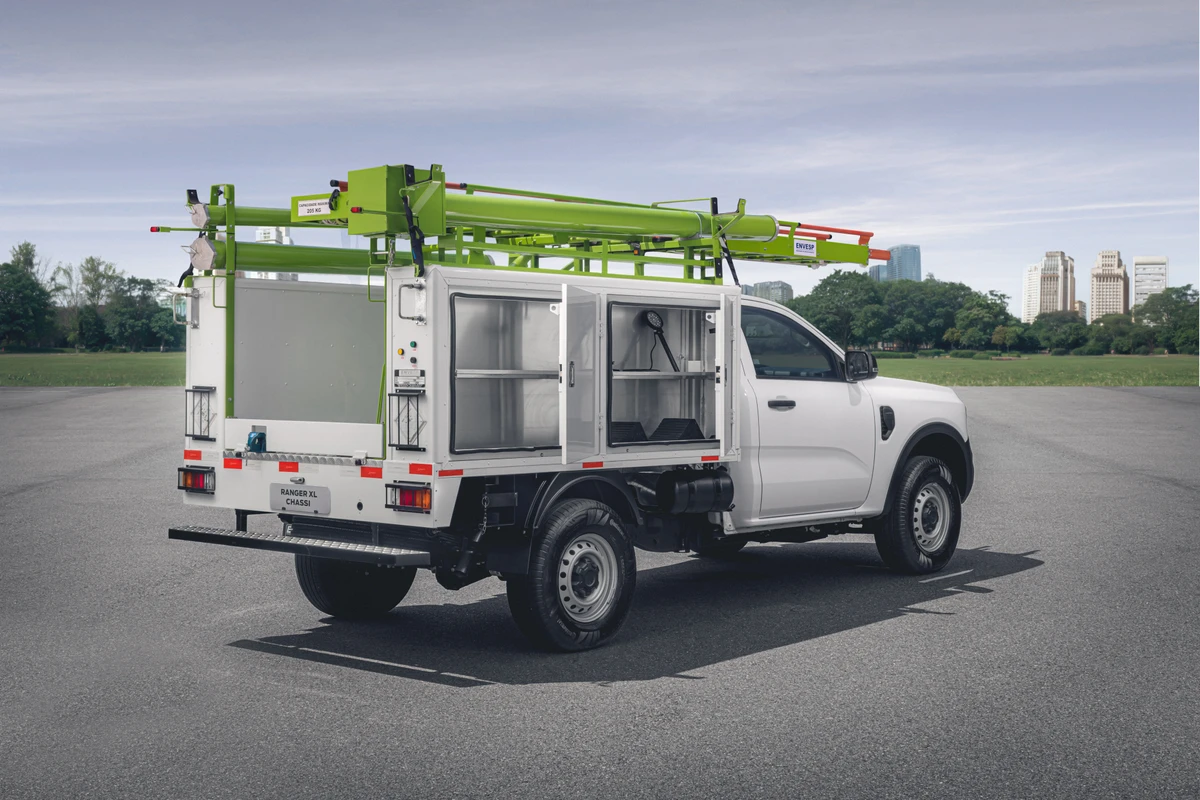 São diversas opções de implementos para o chassi por Divulgação