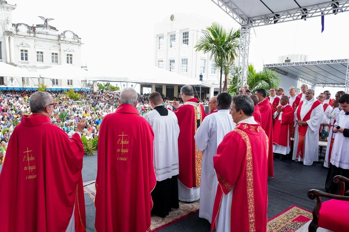 Domingo de Ramos é celebrado em Salvador