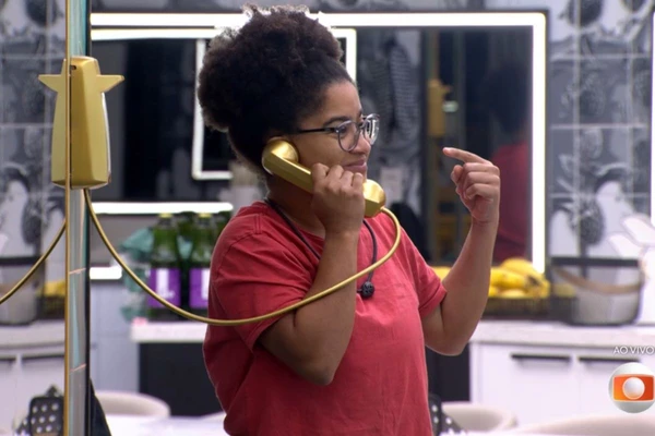 Milena atendeu Big Fone neste domingo (29)