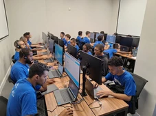 Imagem - Ford oferece vagas gratuitas para formação profissional em Salvador; veja como se inscrever