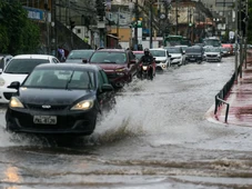 Imagem - Inmet emite novo alerta de chuvas fortes para Salvador e mais 152 cidades baianas