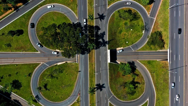 A cidade sem semáforos: entenda o "truque" de Brasília que confunde qualquer motorista por Marcello Casal Jr./Agência Brasil