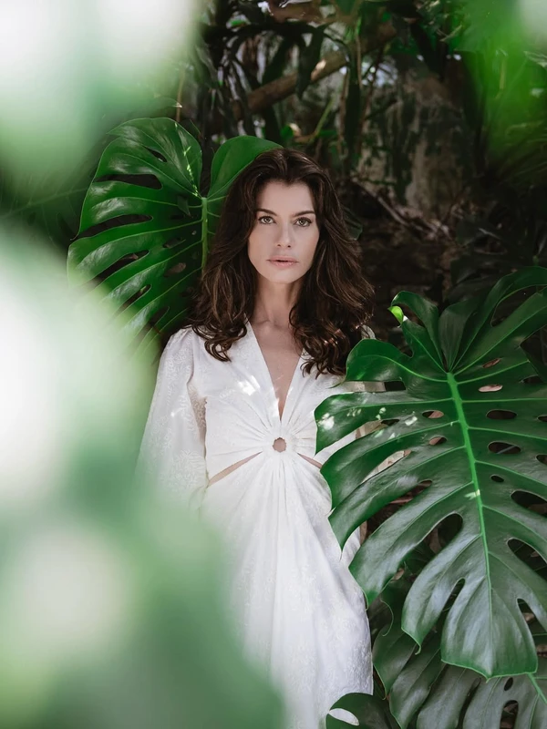 Alinne Moraes por Reprodução/Instagram