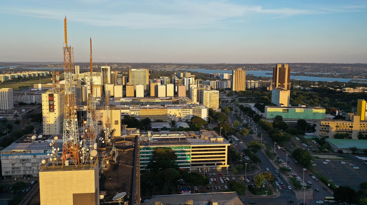 Perdido nas siglas? Em Brasília, endereço parece idioma próprio