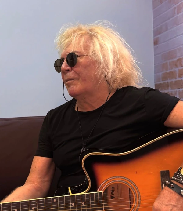 Cantor Ovelha por Reprodução/ Instagram