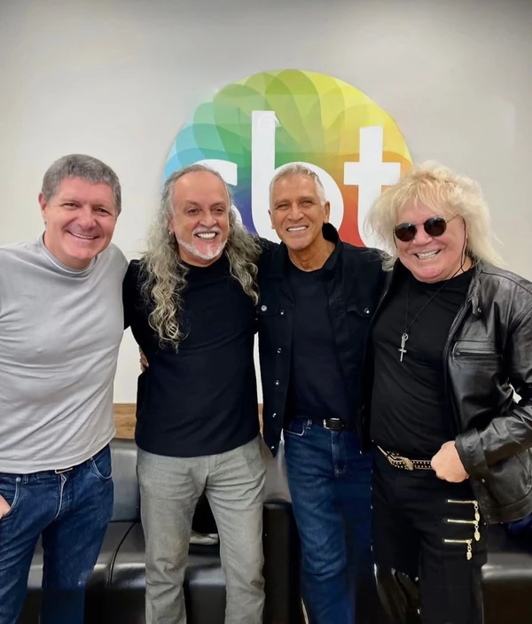 Cantor Ovelha com Fábio Villa Verde, Cid Guerreiro e Maurício Gasperini por Reprodução/ Instagram