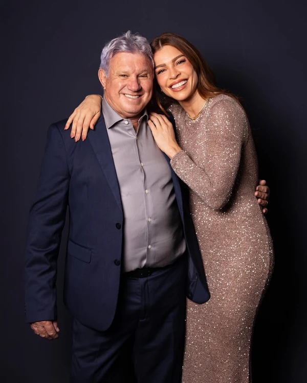 Grazi Massafera brilhou na premiação e emocionou ao celebrar a vitória com leveza e maturidade. por Reprodução/Instagram