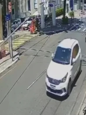 Homens armados invadiram a sede do PV, em março de 2025 por Reprodução