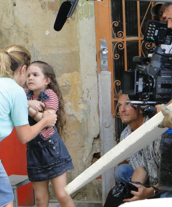 Mel Maia, Adriana Esteves e Marcello Novaes em bastidores de "Avenida Brasil" por Reprodução/ Instagram