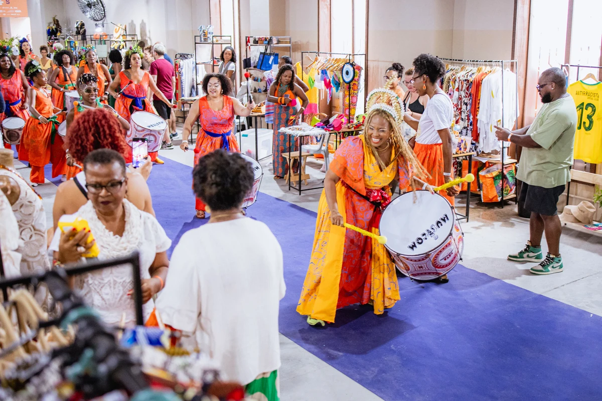 Mercado Iaô celebra aniversário de Salvador por Divulgação