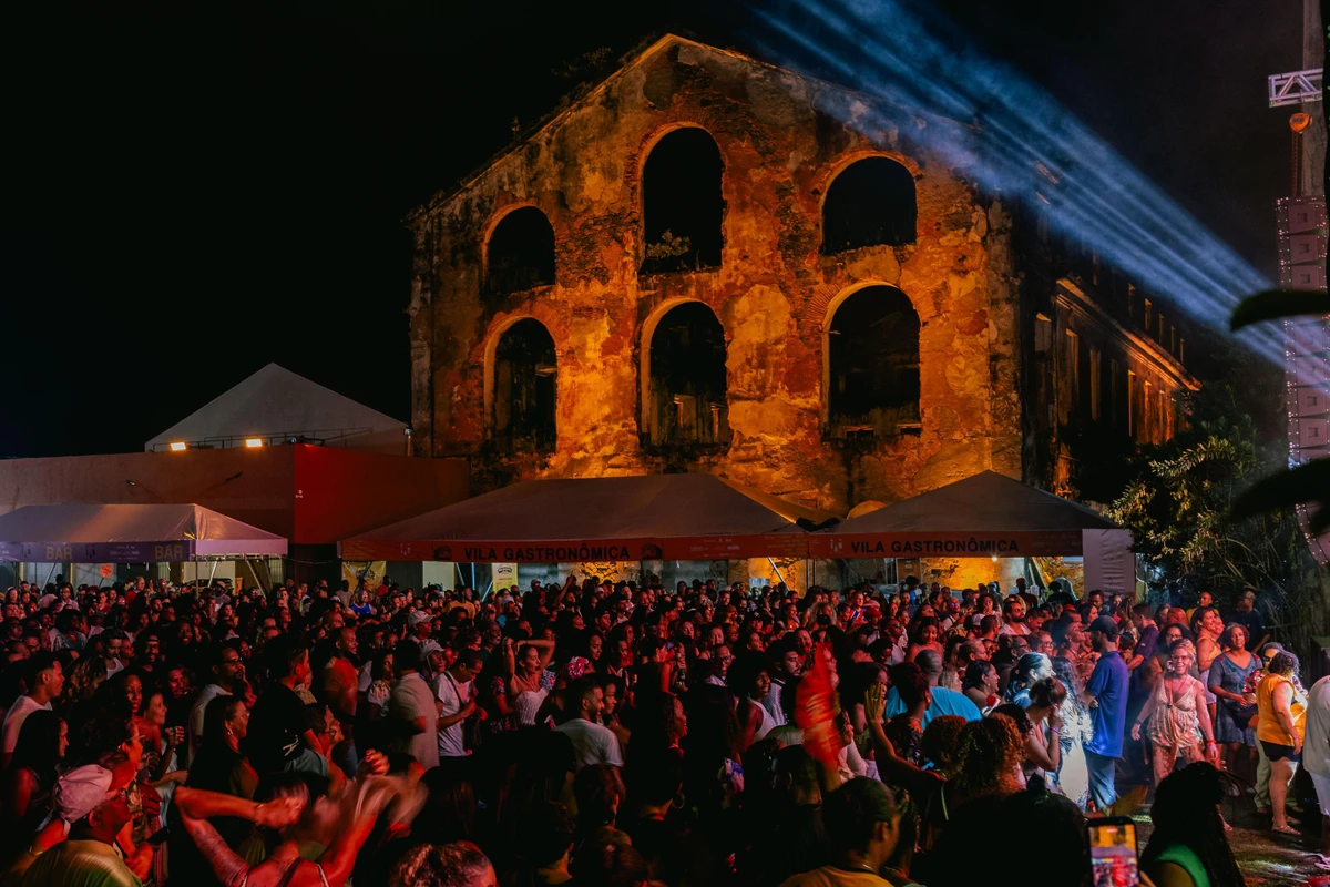 Mercado Iaô celebra aniversário de Salvador por Divulgação