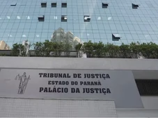 Imagem - 'Saiu da churrascqueira': juízes sofrem ataques racistas durante transmissão ao vivo de tribunal no Paraná