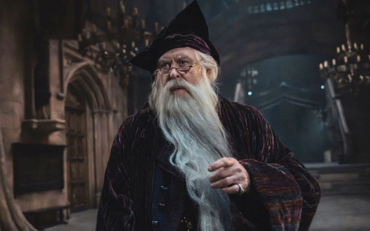 John Lithgow é Dumbledore por Divulgação