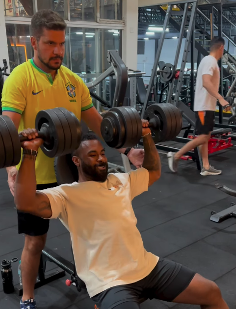 Fisiculturista e personal trainer Rafael Santos por Reprodução | Instagram