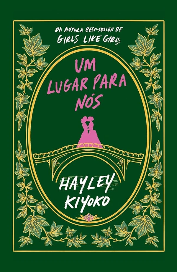 Um lugar para nós, de Hayley Kiyoko (Intrínseca). Hayley Kiyoko, a cantora, diretora e autora de Girls Like Girls , está de volta com Um lugar para nós , romance jovem entre duas mulheres na era vitoriana. Lançamento em 2 de abril. por Reprodução