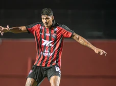 Imagem - 'Temos que dar uma resposta', diz Zé Vitor após derrota do Vitória para o Cruzeiro