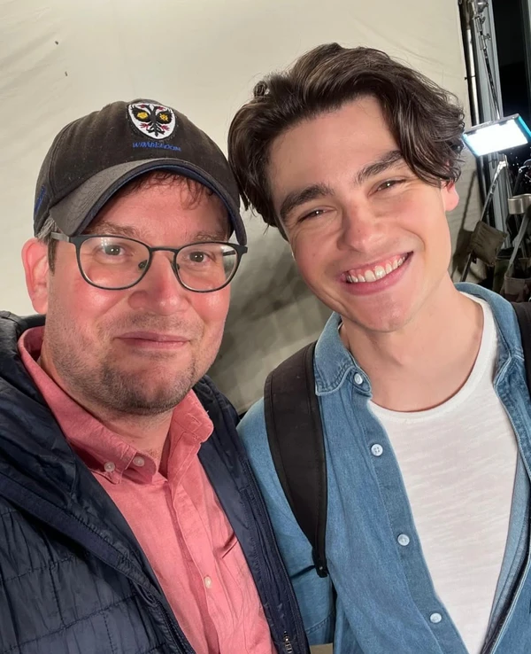 John Green com Felix Mallard por Reprodução/ Instagram