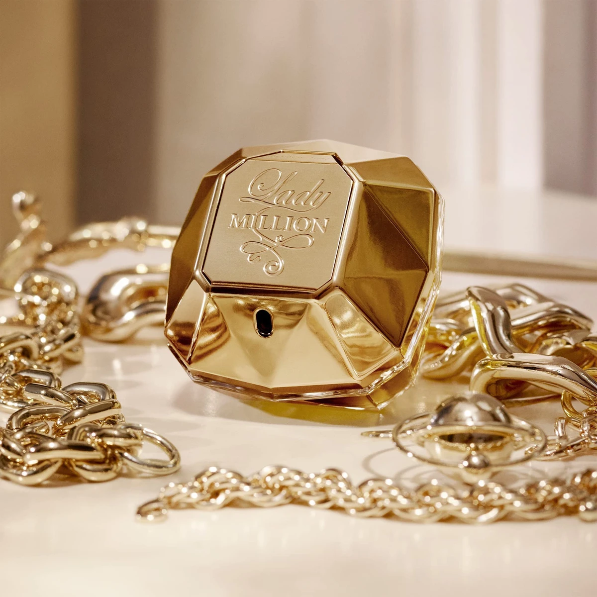 Perfume para Leão: Lady Million (Paco Rabanne) por Reprodução