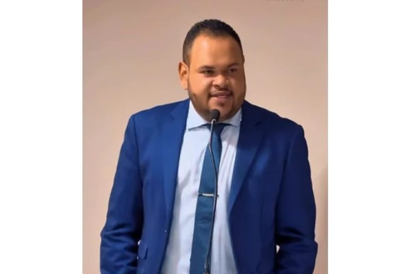 Polícia investiga se carro de vereador causou acidente por Reprodução