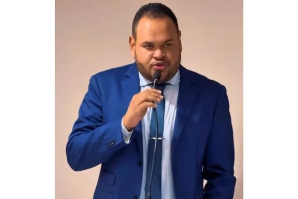 Polícia investiga se carro de vereador causou acidente por Reprodução