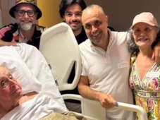 Imagem - Ao lado da esposa, ator da Globo Mauro Mendonça comemora 95 anos em hospital