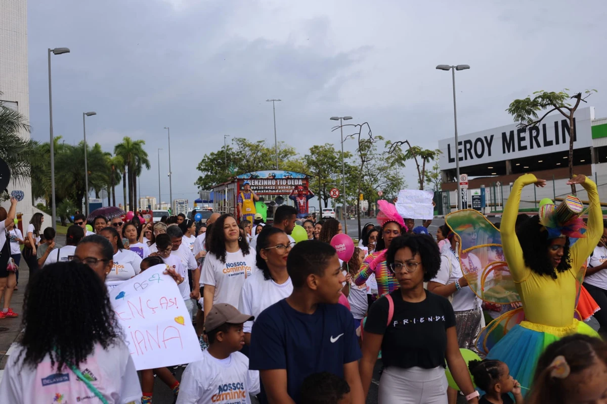 Caminhada Inclusiva reúne famílias no Shopping Bela Vista e reforça mensagem de respeito e acolhimento por  Luís Monteiro / Estúdio Hands